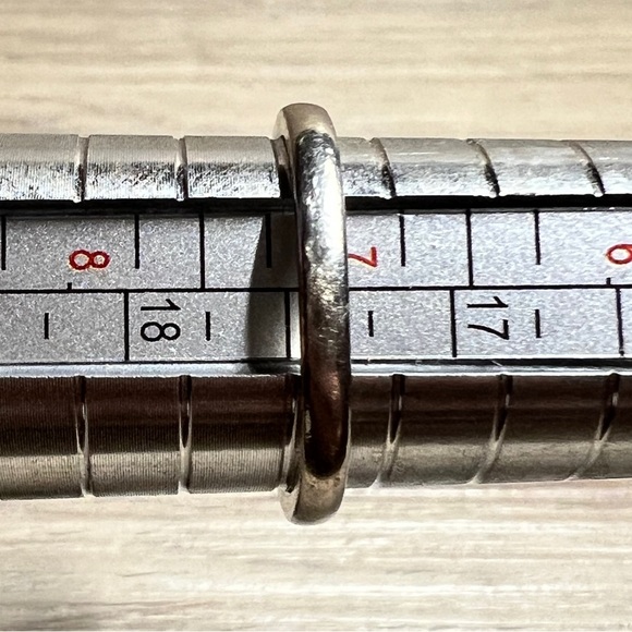 Designer JOY Sterling Silver Gray Quartz Flower Cocktail Ring, Size 7, 5.5g - Picture 11 of 11